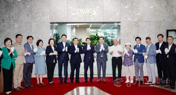 [크기변환]사본 -이재준 수원특례시장, “새빛민원실·새빛톡톡은 수원시 행정혁신의 상징,시민과 소통하는 정책 펼치겠다”(2).jpg