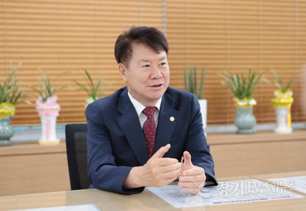 [크기변환]김재헌 의원.jpg