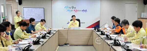 [크기변환]36.안산시, 경찰-소방과 공조해 태풍‘카눈’총력 대비… 피해 최소화 집중.jpg