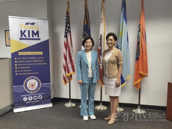 [크기변환]1-4.영킴 미국 연방 하원의원과 교류 논의.jpg