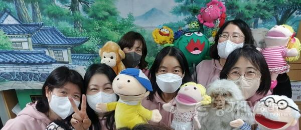 [크기변환]230816 경기 보건교육 거점학교 학생과 보건교사 찾아가는 흡연 예방 인형극(체육건강과) 사진 2 (1).jpg