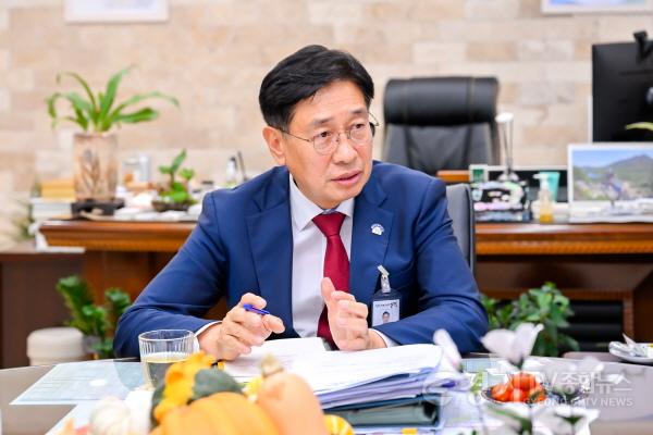 [크기변환]4. 전진선 양평군수 (2).jpg