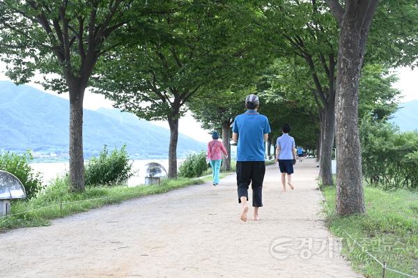 [크기변환]한강 당정뜰 제방도로 모랫길 (1).jpg