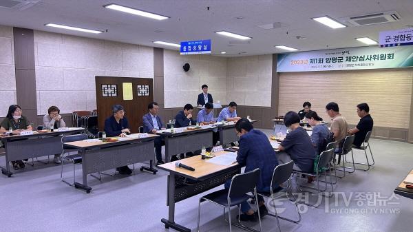 [크기변환]03 제안심사위원회 회의사진 .jpg
