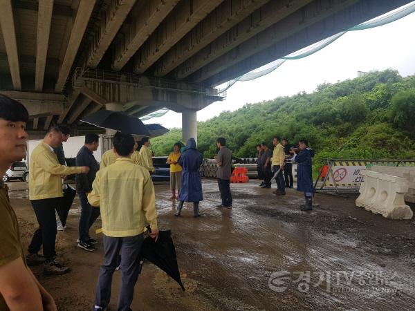 [크기변환]1. 용인특례시가 지난해 태풍 피해를 입었던 처인구 모현읍 매산4리의 피해 재발 방지를 위해 우수관로 공사를 올해 내 완료할 예정이다..jpg