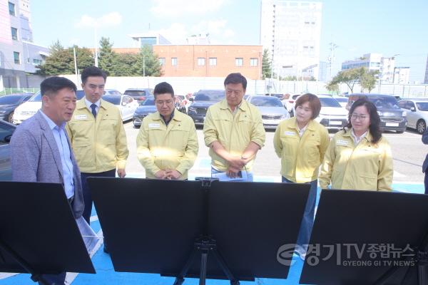 [크기변환]231012 평택(의회) 평택시의회 기획행정위원회, 제242회 임시회 중 현장활동 실시 (2).JPG