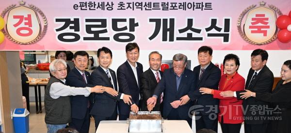 [크기변환]133.이민근 안산시장, 초지역 센트럴포레 현장 방문…“교통환경 개선 검토”(2).jpg