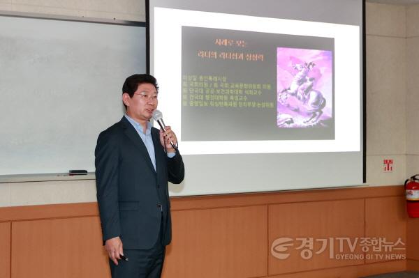 [크기변환]3-5. 이상일 용인특례시장이 지난 2일 단국대에서 특강을 했다..jpg.jpg