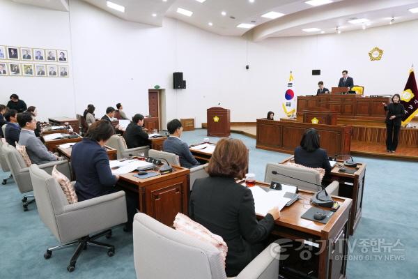 [크기변환][사진자료] 하남시의회 제325회 임시회 제1차 본회의(사진_하남시의회 제공).jpg