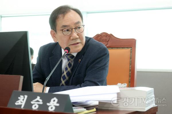 [크기변환]231117 최승용 의원, 한국도자재단 홈페이지 관리 강력 질타 (2).jpg