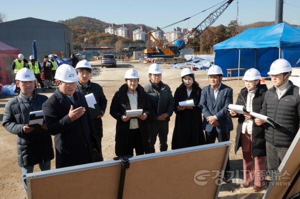 [크기변환]20231121 행정사무감사 현지확인(도시건설위원회)(2)플랫폼시티 사업현장.jpg