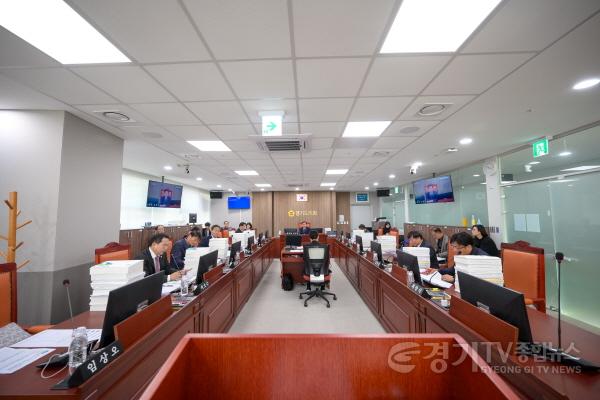 [크기변환]231122 농정해양위원회, 만성적인 가축방역관 부족, 신종 가축전염병 대응 철저 당부 (1).jpg