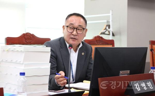 [크기변환]231127 김영민 의원, 직접적인 예산반영 없어...허울 뿐인 ‘내 집 앞 철도시대’.JPG.jpg