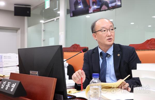 [크기변환]231124 김동영 의원, 경기북부 과적 화물차량 단속인원 확충 요구.JPG.jpg