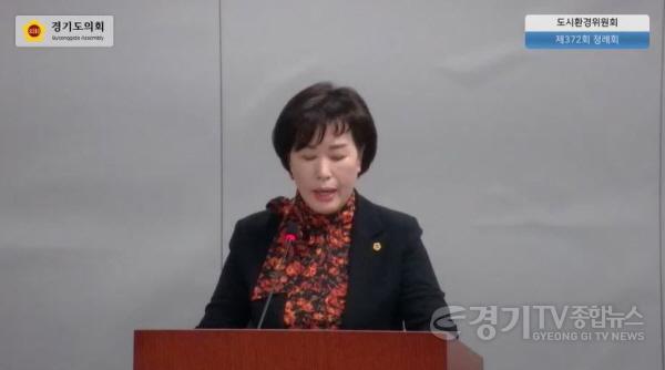 [크기변환]231129 이채영 의원, ‘경기도 흡입성 독성물질 소독제 사용 금지 대책촉구건의안원안 통과 (1).jpg