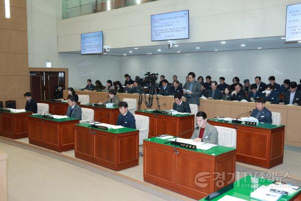 [크기변환]이천시의회 제240회 제2차 정례회 제1차본회의_사진4.JPG