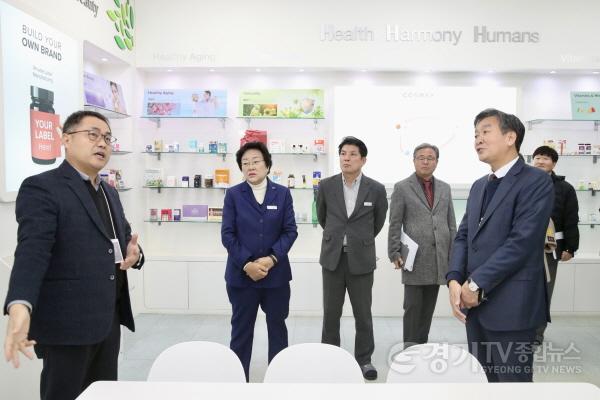 [크기변환]사본 -김경희 이천시장, 기업현장 방문(코스맥스엔비티) (3).jpg
