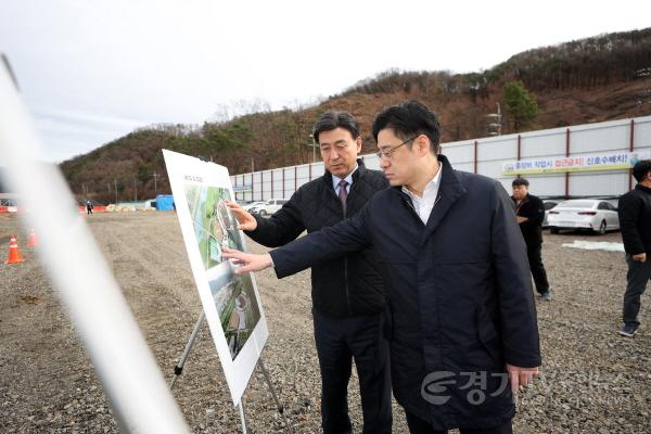 [크기변환]광주 종합운동장 건립 현장점검(2) (1).jpg