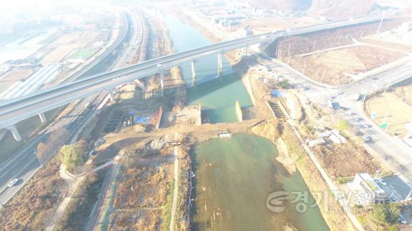 [크기변환]3-2. 용인특례시가 처인구 포곡읍 일원 정체해소를 위해 포곡IC~포곡로간 연결도로 개설공사를 진행하고 있다.jpg