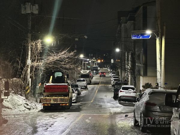 [크기변환]2-1.범죄취약 지역의 밤길 밝힌다.jpeg