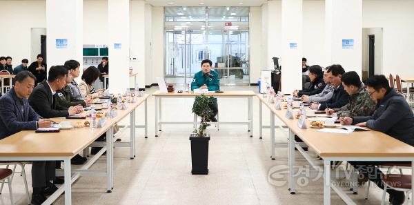 [크기변환]7-2. 이상일 용인특례시장이 지난 26일 열린 용인특례시 제4분기 통합방위협의회에서 철저한 통합방위 태세 확립에 대해 강조하고 있다..jpg