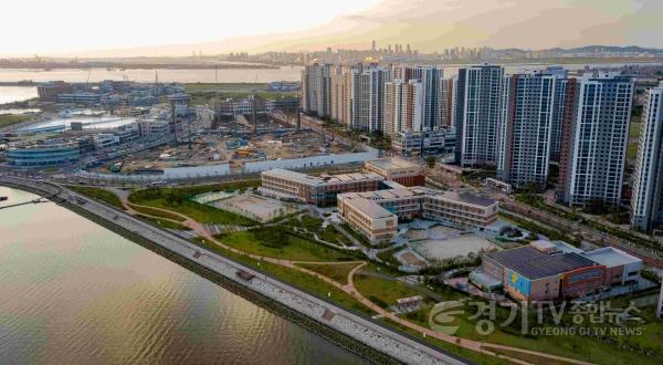 [크기변환]231227 2023 대한민국 우수교육시설 공모전 ‘시화나래초중학교 우수상’ 수상(시설과) 사진1 시화나래초중학교.jpg