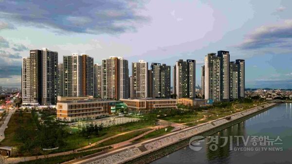 [크기변환]231227 2023 대한민국 우수교육시설 공모전 ‘시화나래초중학교 우수상’ 수상(시설과) 사진3 시화나래초중학교.jpg