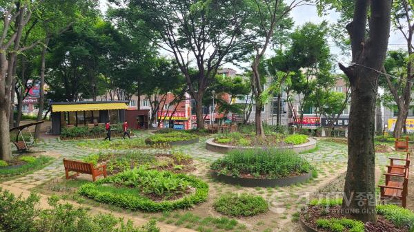 [크기변환]1-1 오산시 너나들이 마을정원, 2023년 경기도 마을정원 상 수상.jpg