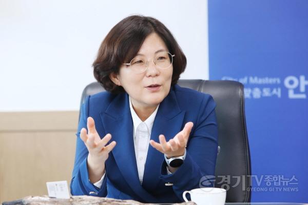 [크기변환]김보라 안성시장(3).jpg