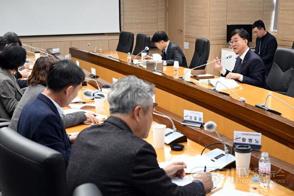 [크기변환]13.전 부서 주요 업무 보고 받은 이민근 안산시장…“성과 창출 주력”(2).jpg