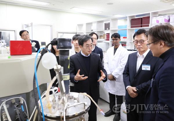 [크기변환]광교테크노밸리 입주기업 현장 간담회(3).jpg