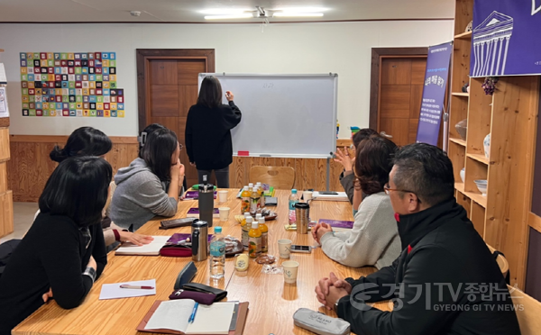 [크기변환]이웃기웃 3.png