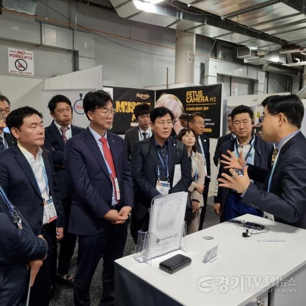 [크기변환]39.이민근 안산시장, CES 2024 참관…“혁신기업 글로벌 성장 지원”(4).jpg