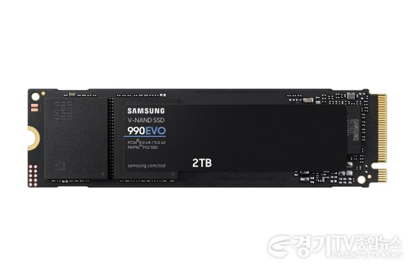 [크기변환][보도사진1] 삼성전자, 성능과 범용성 모두 갖춘 소비자용 SSD 990 EVO 출시.jpg