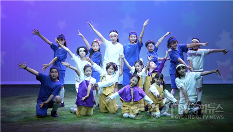 2-1. 용인특례시의 어린이뮤지컬단 리틀용인 공연 모습.png