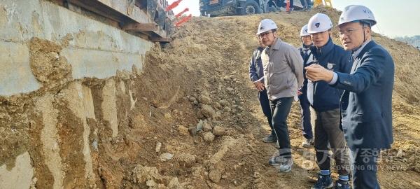 [크기변환](보도사진)설 연휴 대비 건설현장 안전점검 실시1.jpg