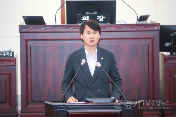 [크기변환]사진4. 5분 자유발언을 진행 중인 송선영 의원.jpg