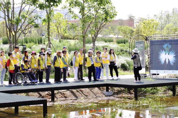 [크기변환]1-1. 수원 일월수목원, 공립수목원 최초로 BF 인증 획득.jpg