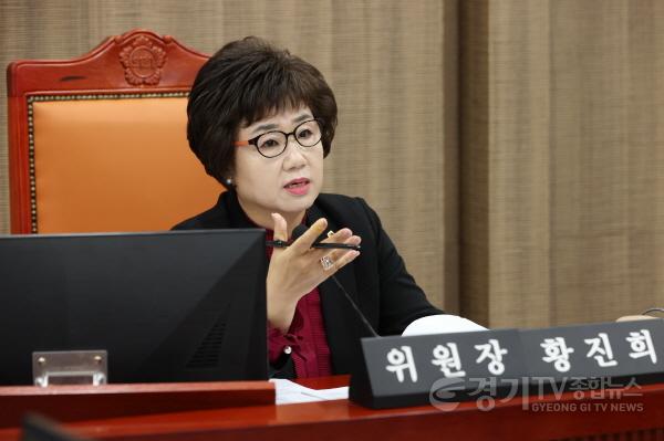 [크기변환]240221 황진희 의원, 경기교육의 콘트롤타워로서 기획조정실의 역할 강조.JPG.jpg