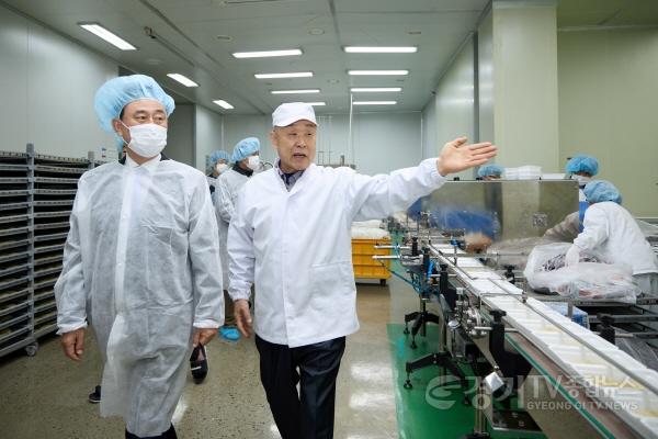 [크기변환]01-여주시장 기업체 현장 방문 [농업회사법인 현농(주)](1).jpg