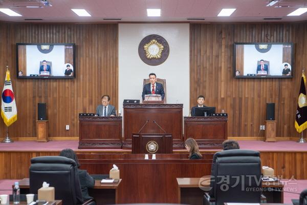 [크기변환]정병관 의장님 개회사 (1).jpg