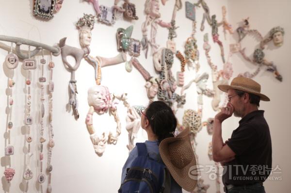 [크기변환](사진자료) 2017 경기도자비엔날레.jpg