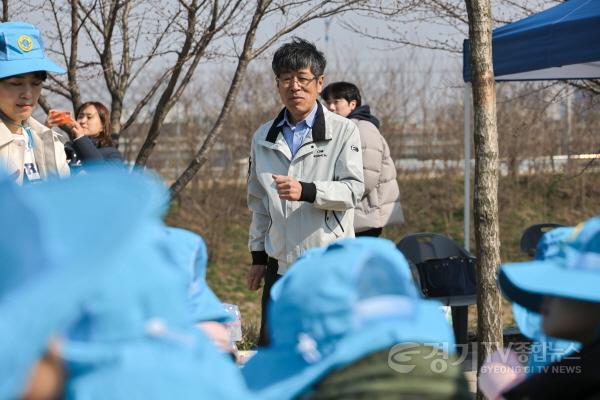 [크기변환]240322 평택(의회) 평택시의회, 2024년 시민과 함께하는 나무심기 행사 참석 (3).jpg