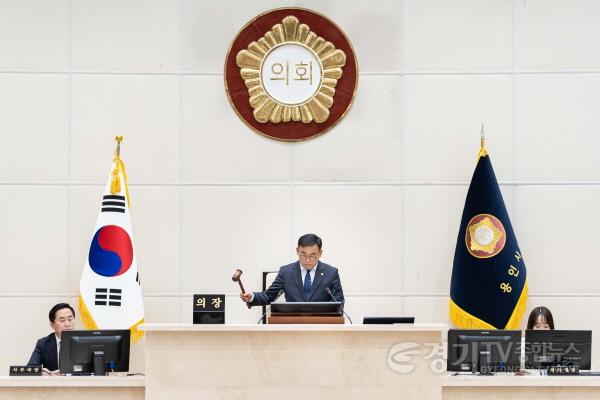 [크기변환]20240326 용인특례시의회, 제281회 임시회 폐회(3).jpg
