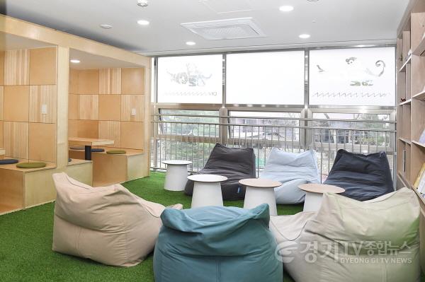 [크기변환]미래산업과-성남시 중원구에 있는 하이테크밸리 성남창업센터 내부 모습 2.jpg