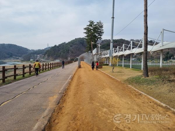 [크기변환]01 맨발걷기길(1).jpg