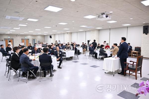 [크기변환]01 양평군 주민참여예산위원회 위촉식(2).jpg