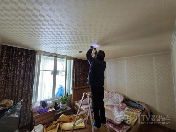 [크기변환]2. 용인특례시 홀몸 어르신 가구 잔고장 서비스 사업 현장.jpg