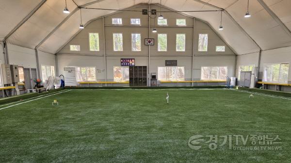 [크기변환]6. 기흥구가 보라동 게이트볼장의 인조잔디를 새로 설치했다..jpg