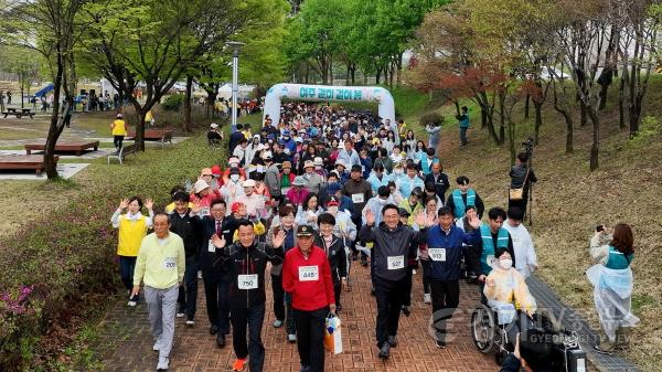 [크기변환]01- 여주시 2024년 시민 걷기 축제 『여주 같이 걸어 봄』 성료(1).jpg